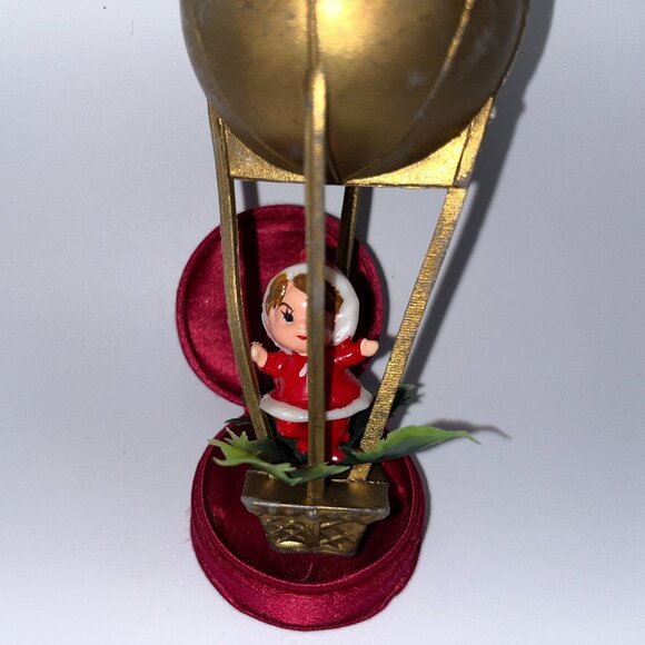 Vintage Pixie Elf Santa's Helper Hot Air Balloon Ornament Kitsch Holly Berry Elf - Picture 3 of 16